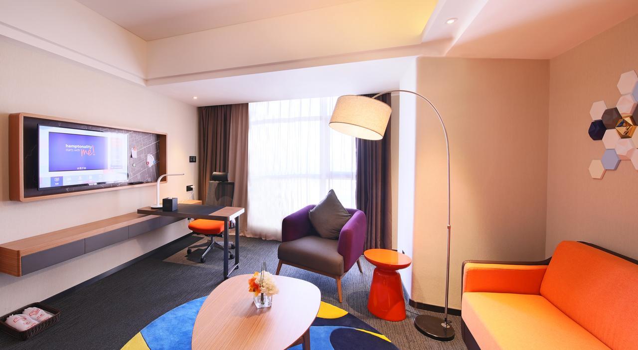 Hampton By Hilton Beihai Exteriör bild