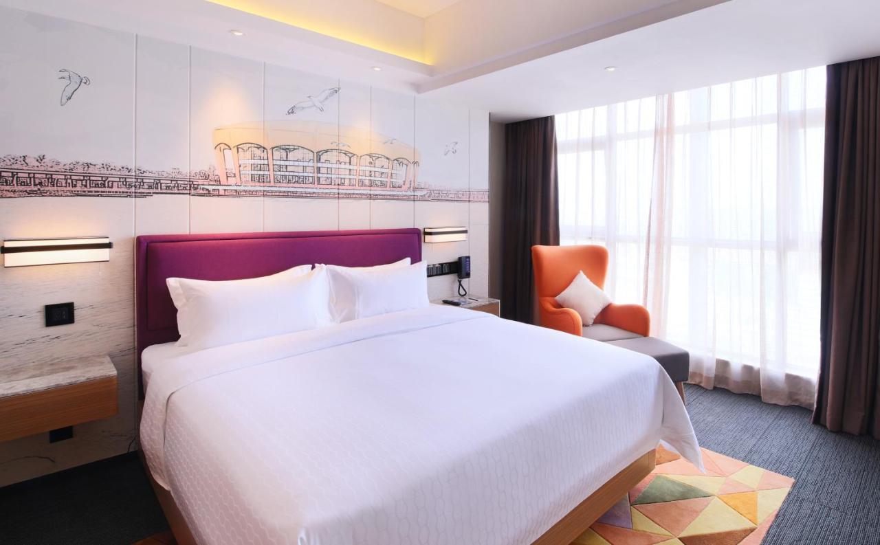 Hampton By Hilton Beihai Exteriör bild